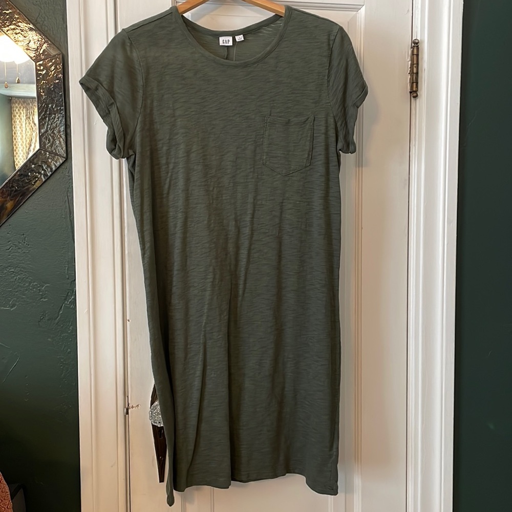 NWT Gap T-Shirt Dress